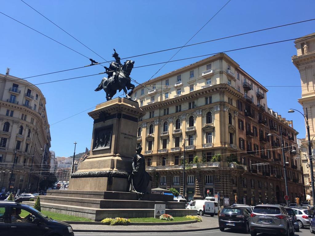 Neapolitan Rooms Exterior photo